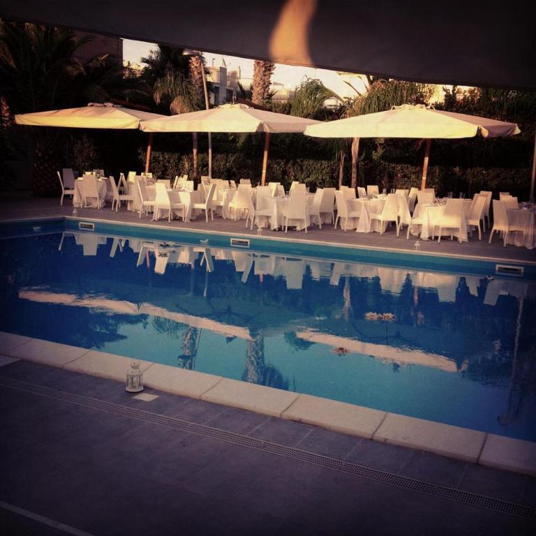 Hotel La Terrazza Barletta Exteriör bild